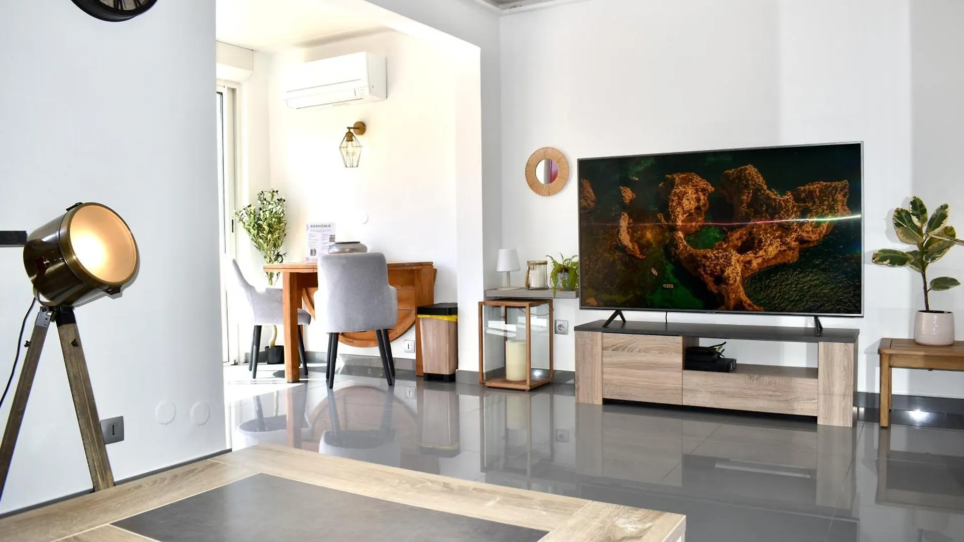 Magnifique Appartement 2 Pieces Au Calme Cannes 0*,