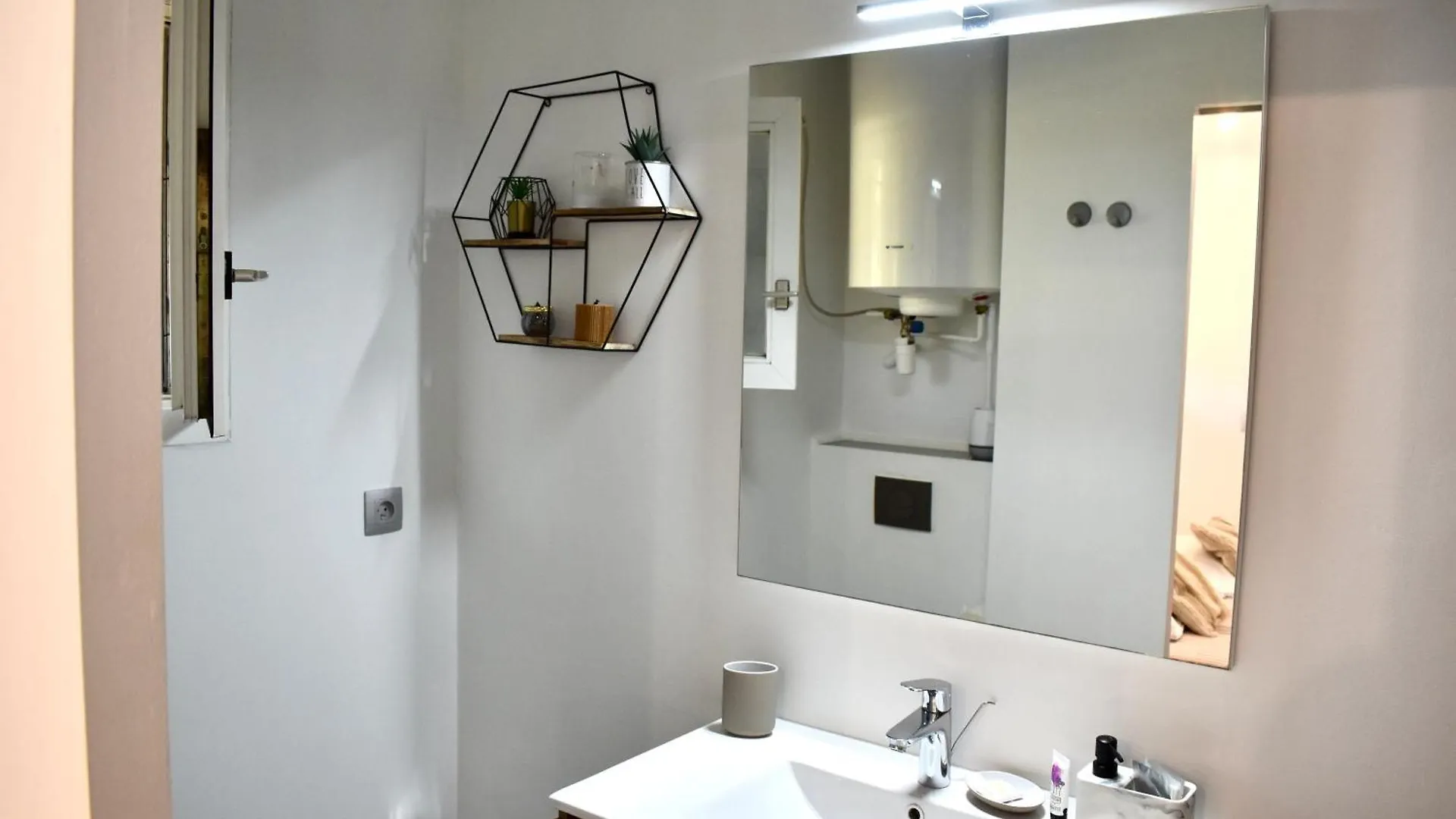 קאן Magnifique Appartement 2 Pieces Au Calme