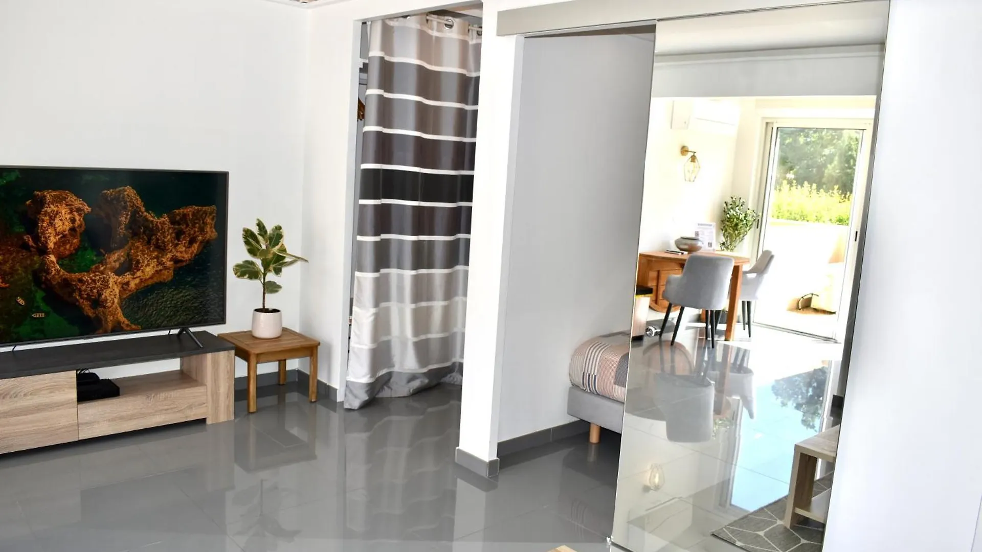 קאן Magnifique Appartement 2 Pieces Au Calme צרפת