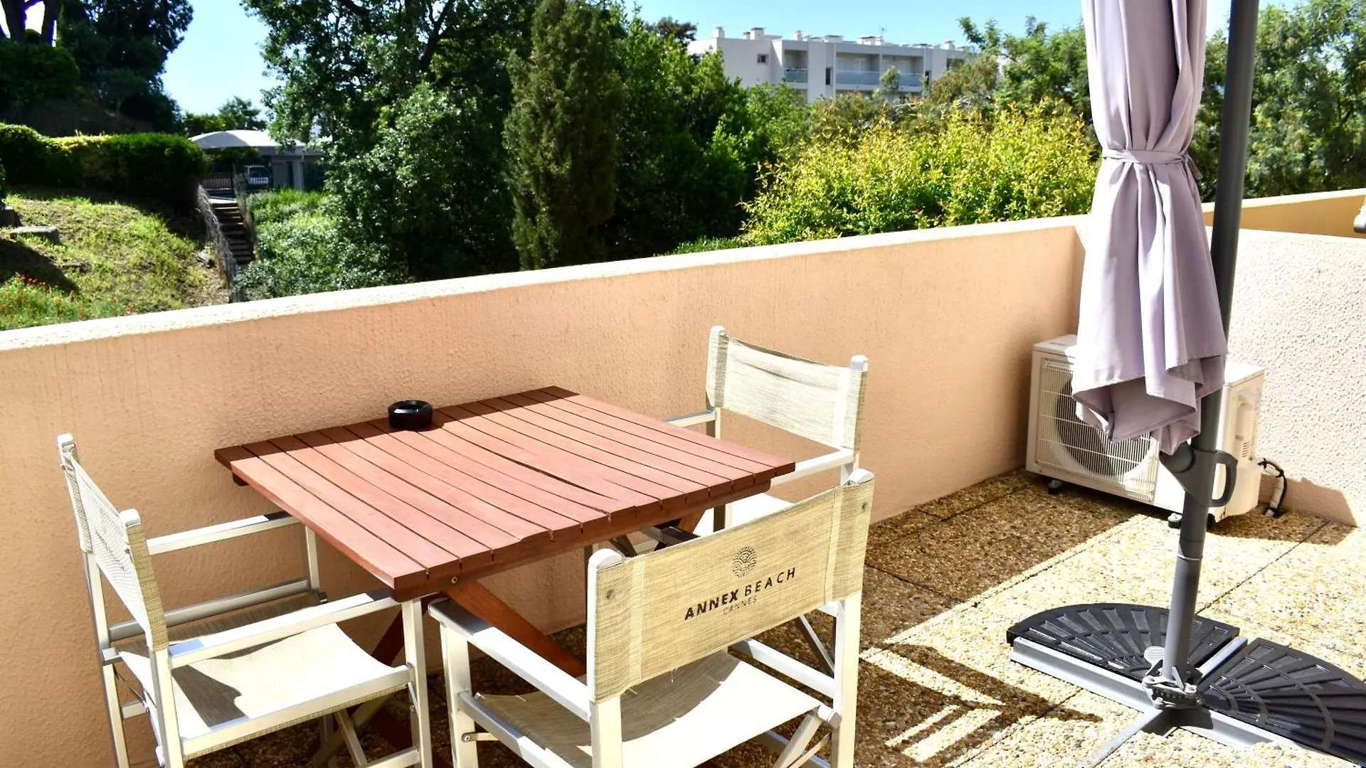 Magnifique Appartement 2 Pieces Au Calme Cannes Apartamento