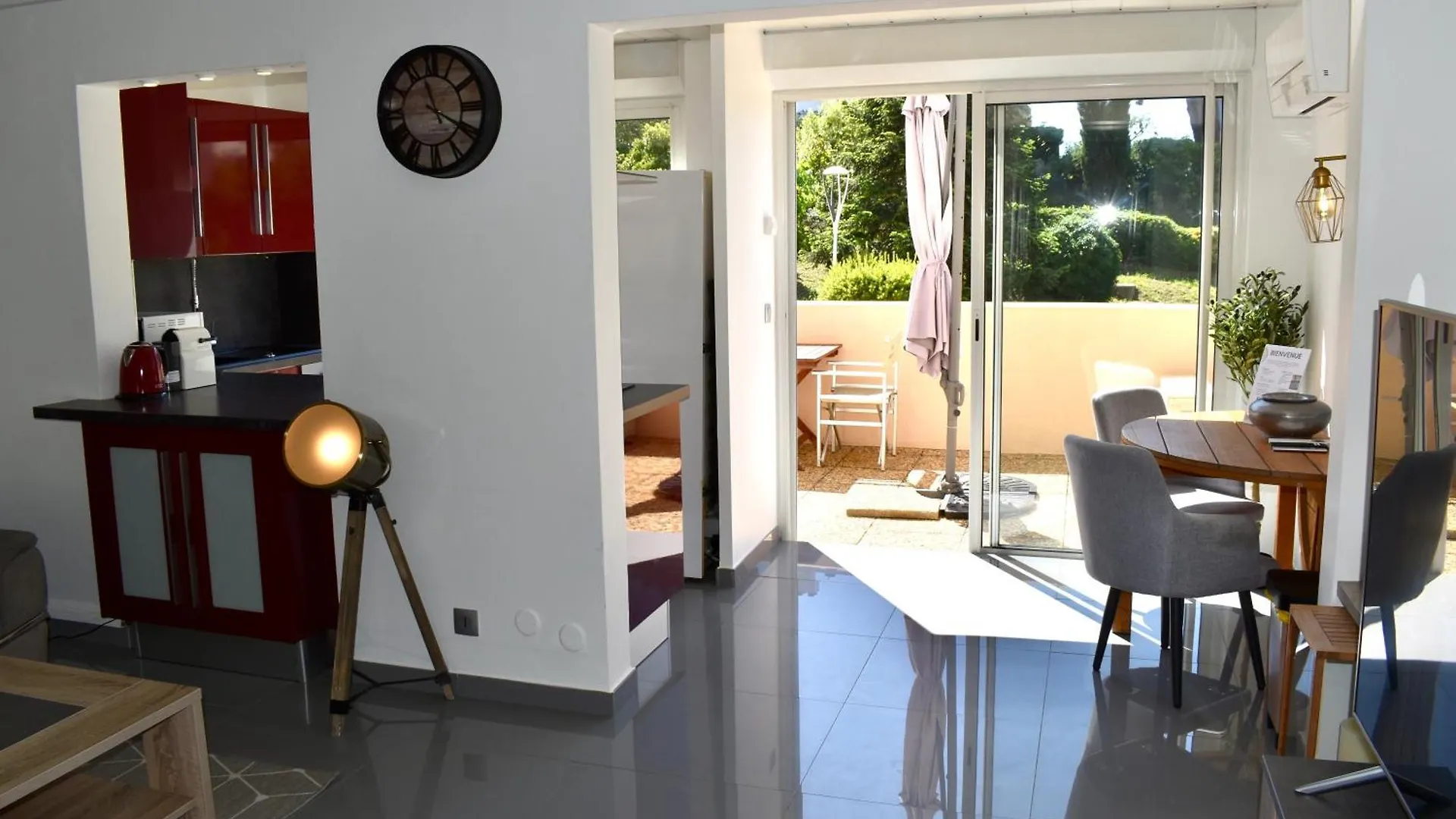 Magnifique Appartement 2 Pieces Au Calme Cannes 0*,  Frankrike